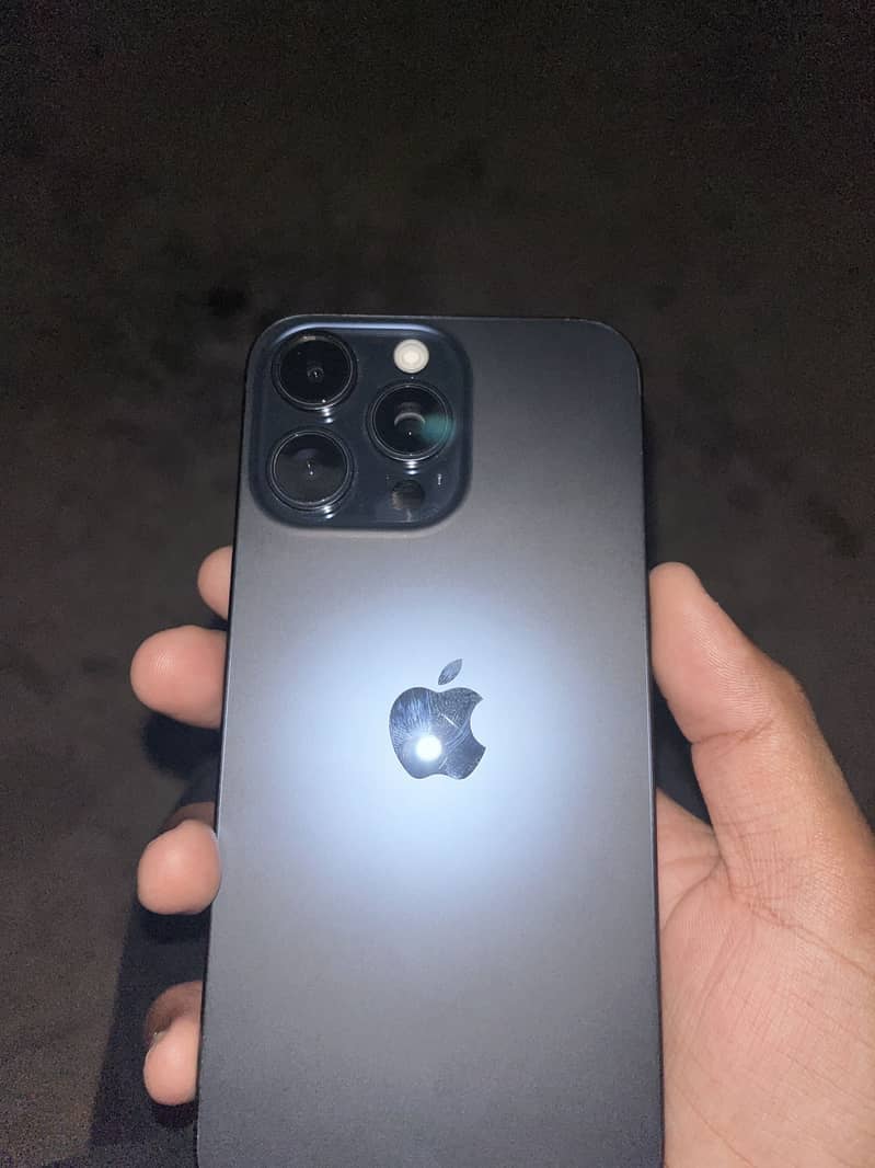 Iphone 15 pro max 5