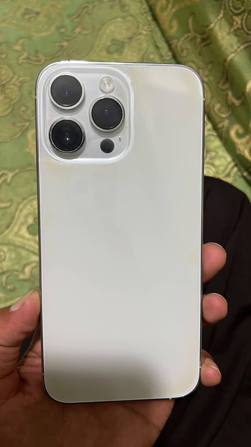 Apple iPhone 14 Pro Max 9