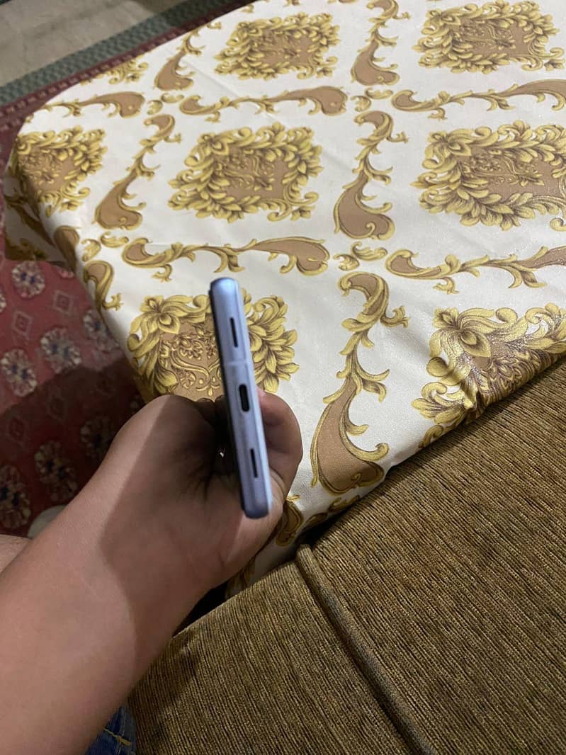 Google Pixel 7a 4