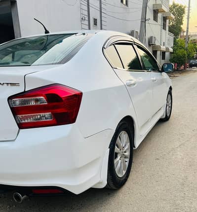 Honda City aspire 1.5 manual 2016 total genuine