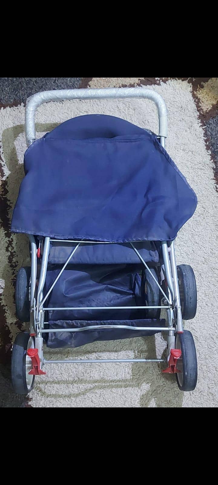 2 strollers,A one condition 3