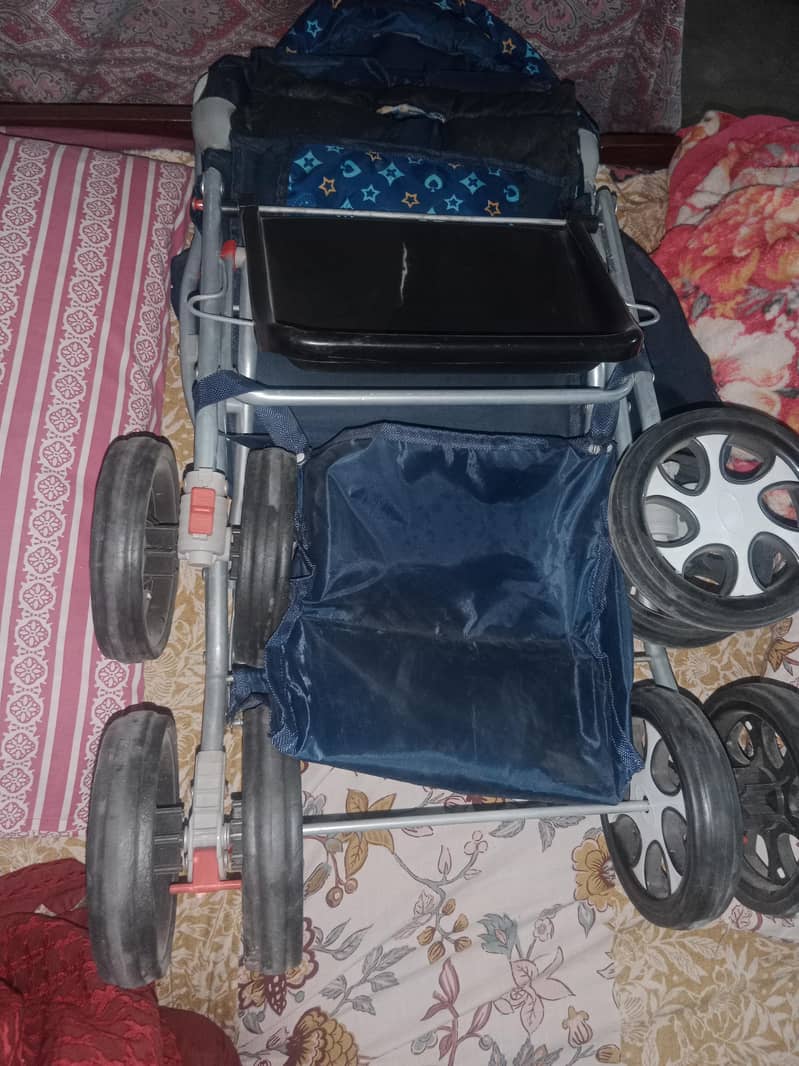 2 strollers,A one condition 5