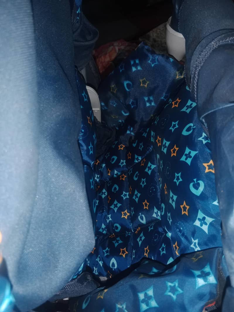 2 strollers,A one condition 6