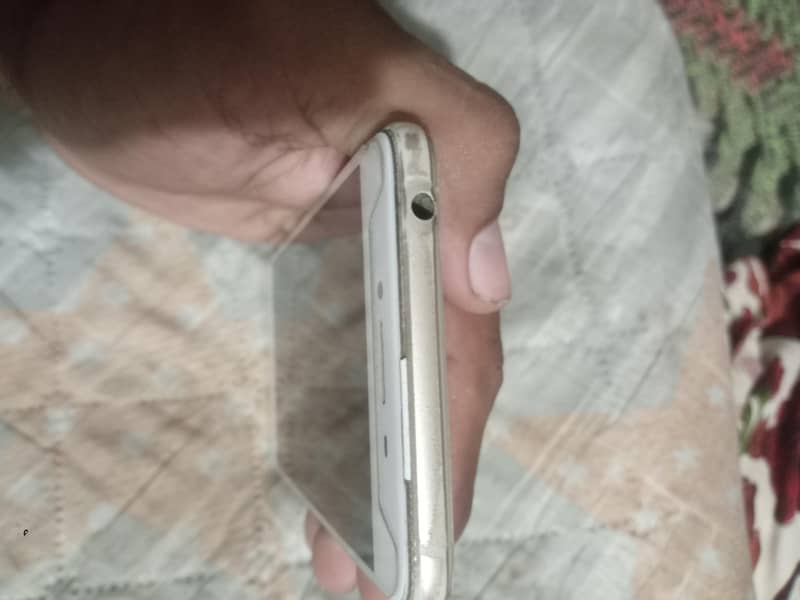 OPPO A37 6