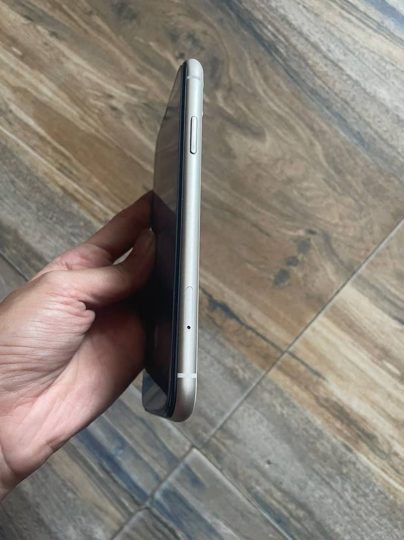 Apple iPhone 11 2