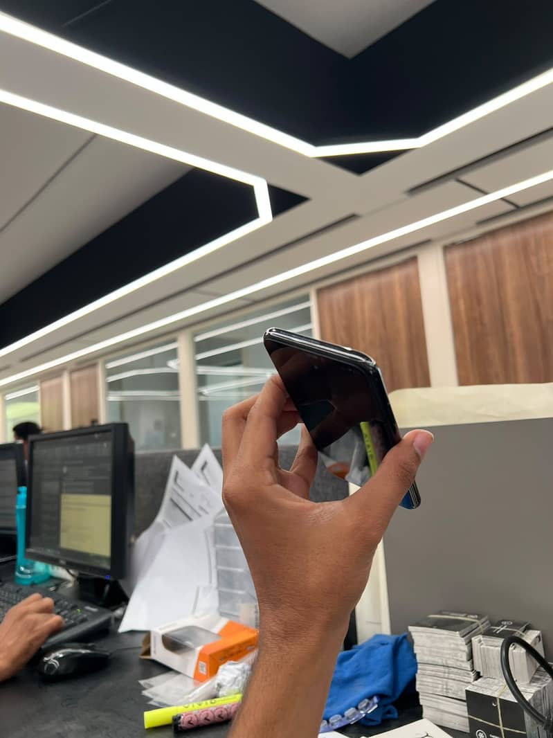 Apple iPhone X 2