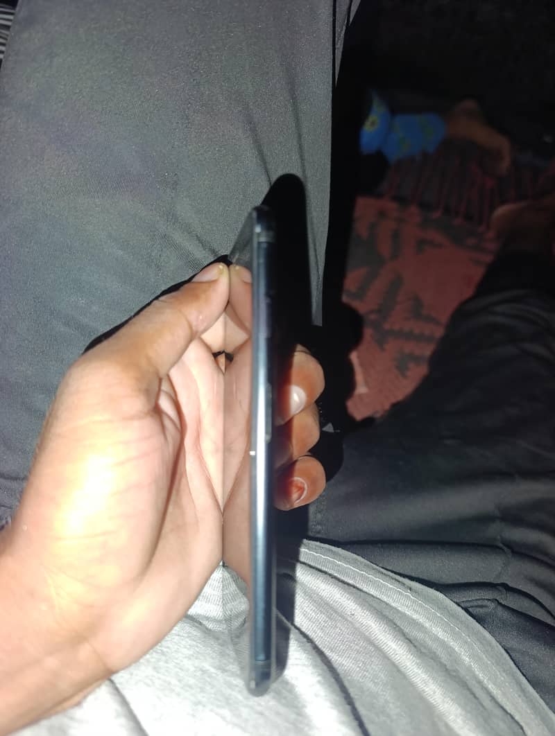 Apple iPhone 7 2
