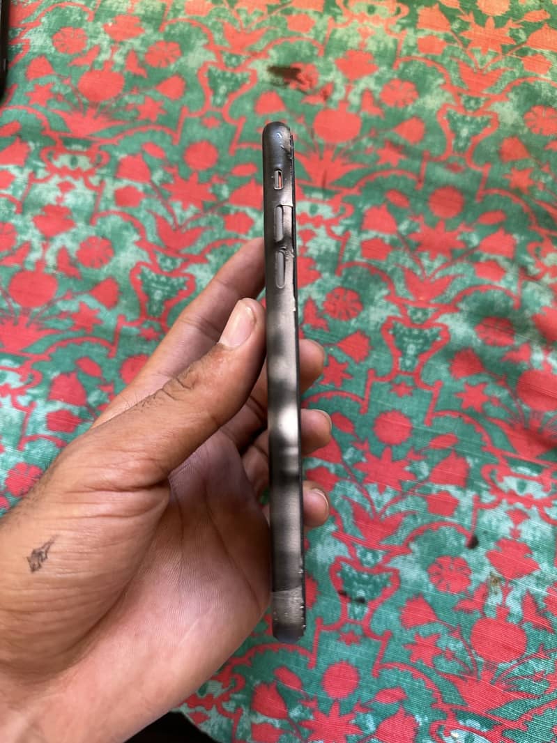 Apple iPhone 11 2