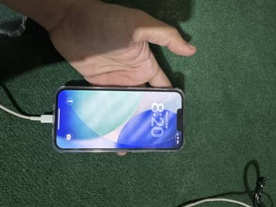 Apple iPhone 13
