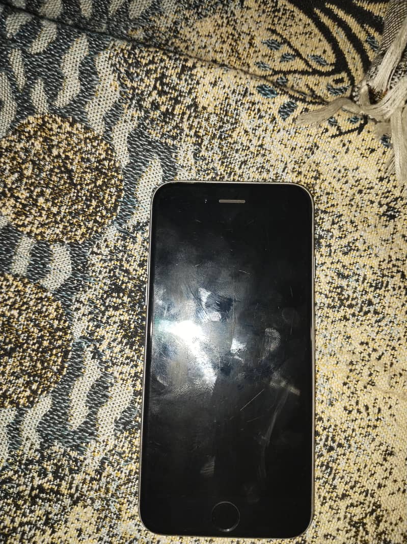 Apple iPhone 6 0