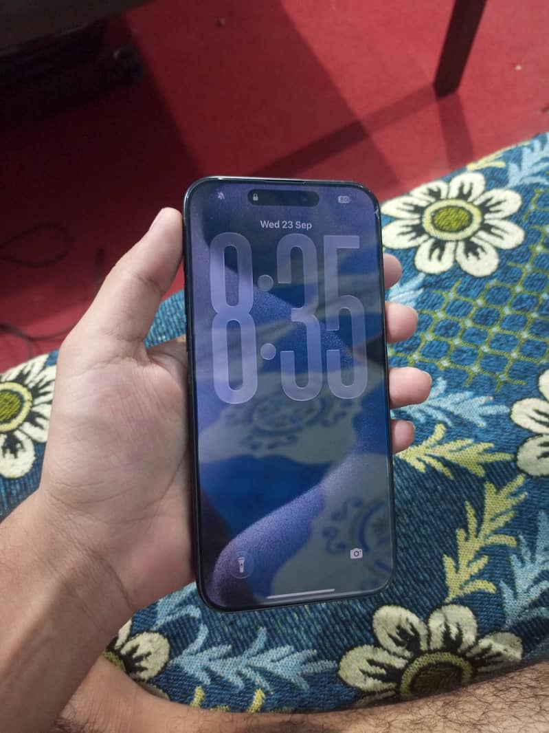 Apple iPhone 15 Pro Max 5