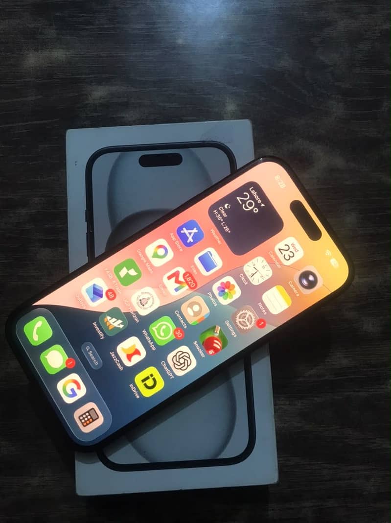 Apple iPhone 15 2