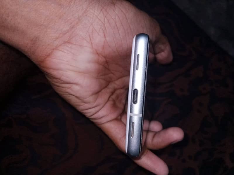 Google Pixel 7a 1