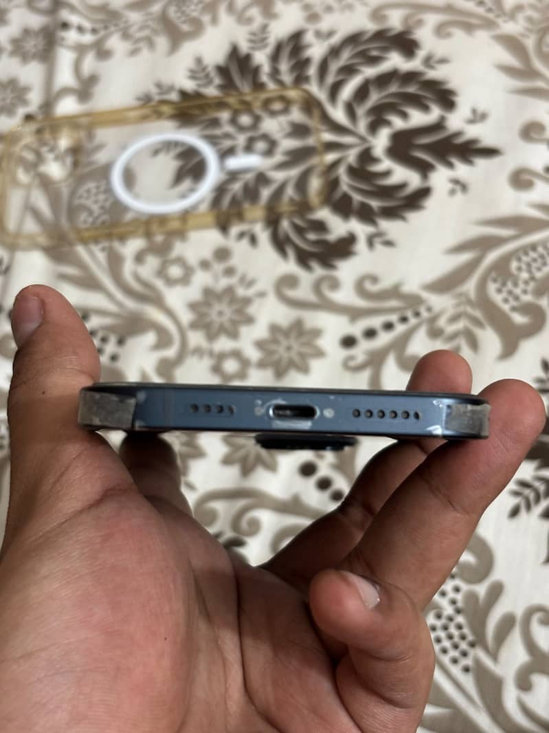 Apple iPhone 14 plus 3