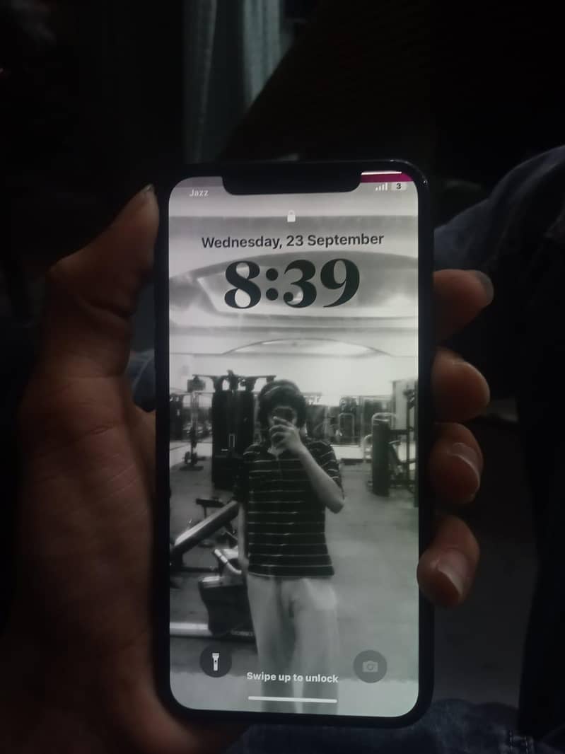 Apple iPhone X 3
