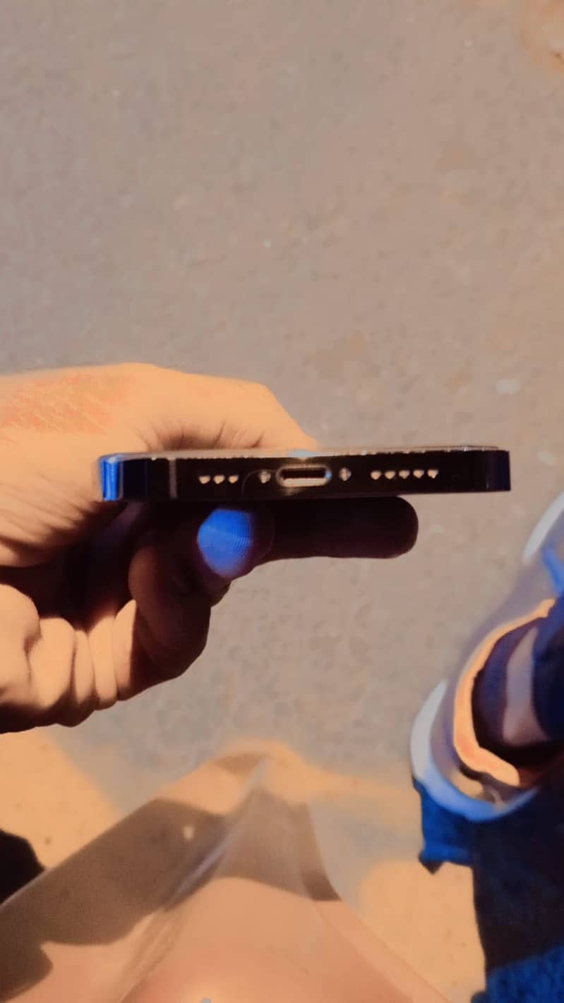 Apple iPhone 12 Pro 2