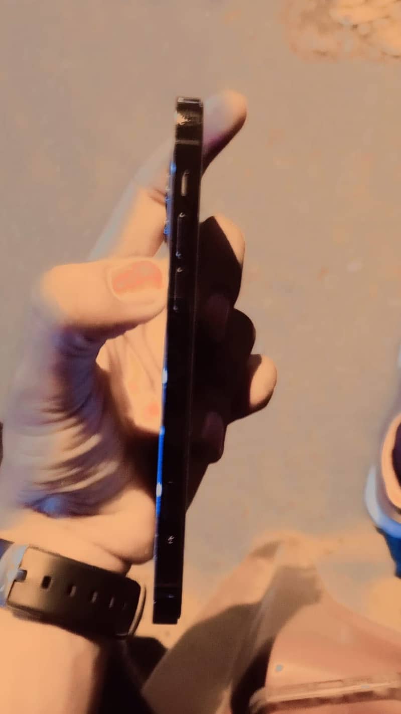 Apple iPhone 12 Pro 3