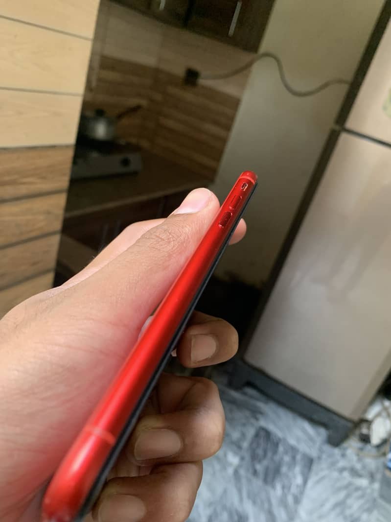 iPhone XR 5