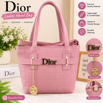 stylish handbags gives you beautiful looks