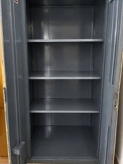 Heavy duty Steel Almirah