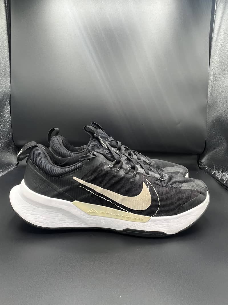 Premium running article 3