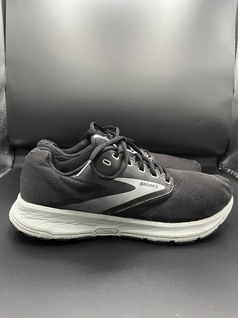 Premium running article 5