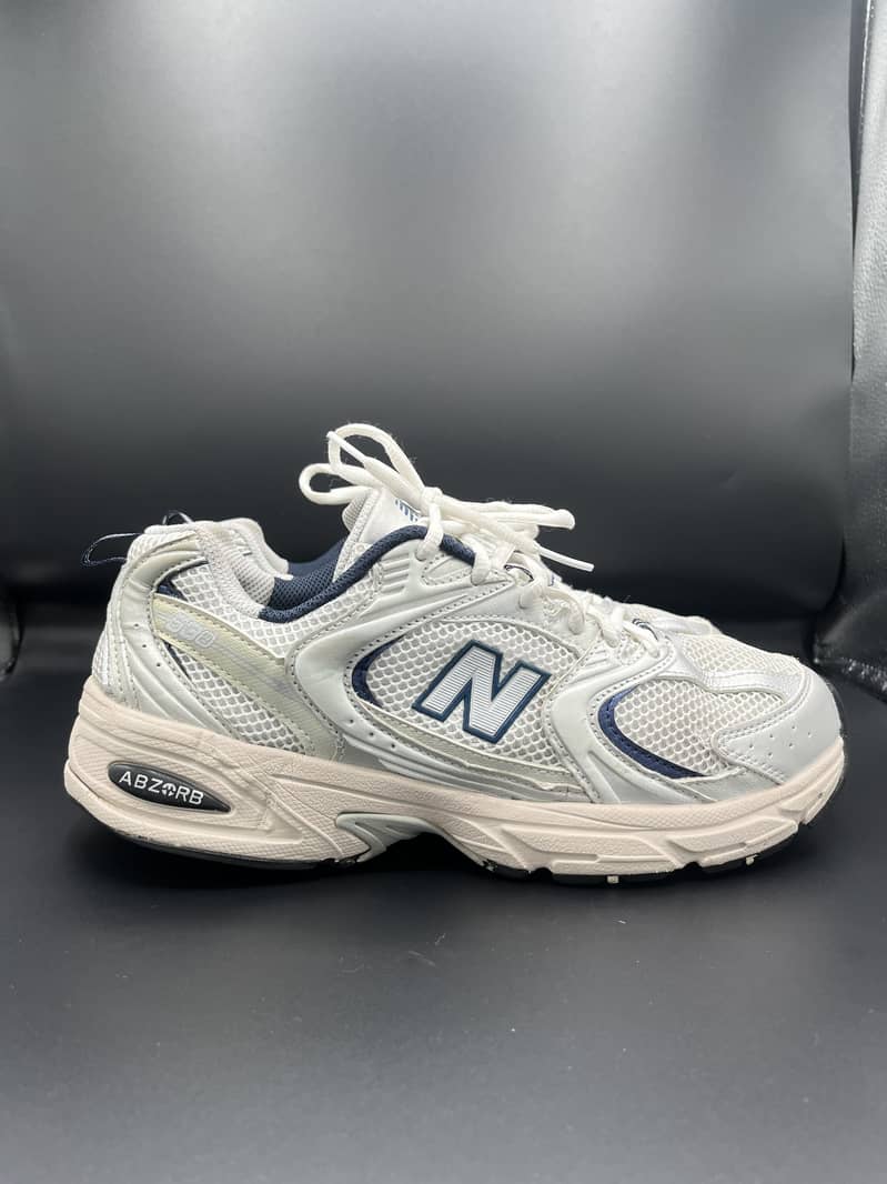 Premium running article 9