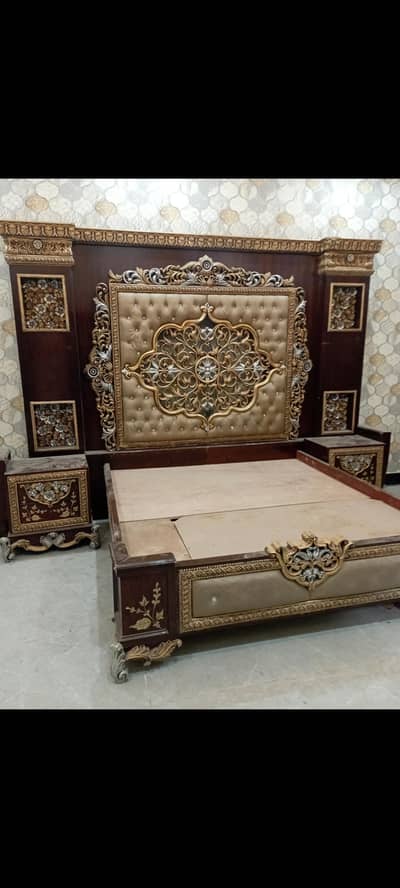 Good condition bed and dreasing for sale