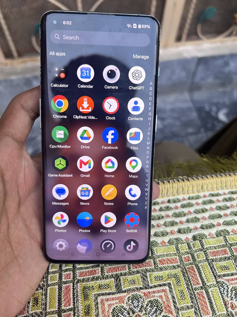 One Plus 10 Pro 1