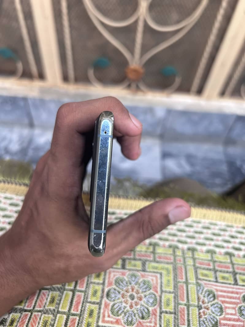 One Plus 10 Pro 3