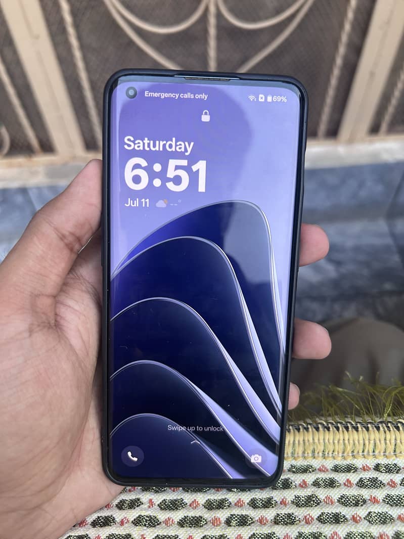 One Plus 10 Pro 5