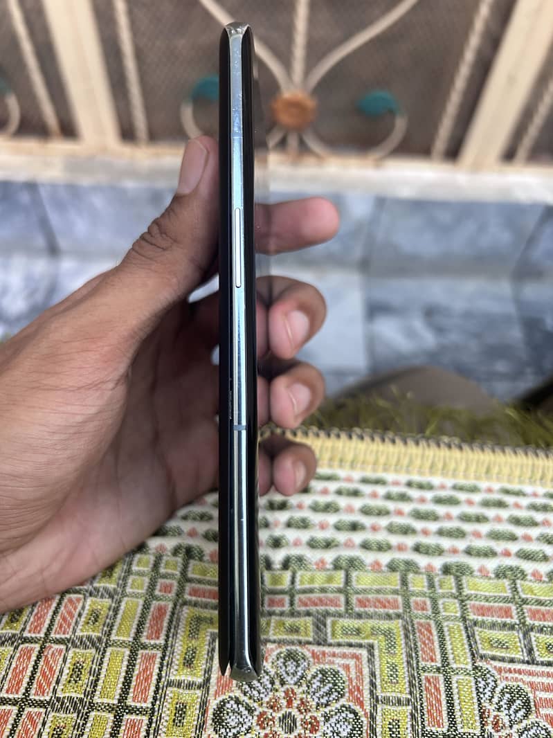 One Plus 10 Pro 6