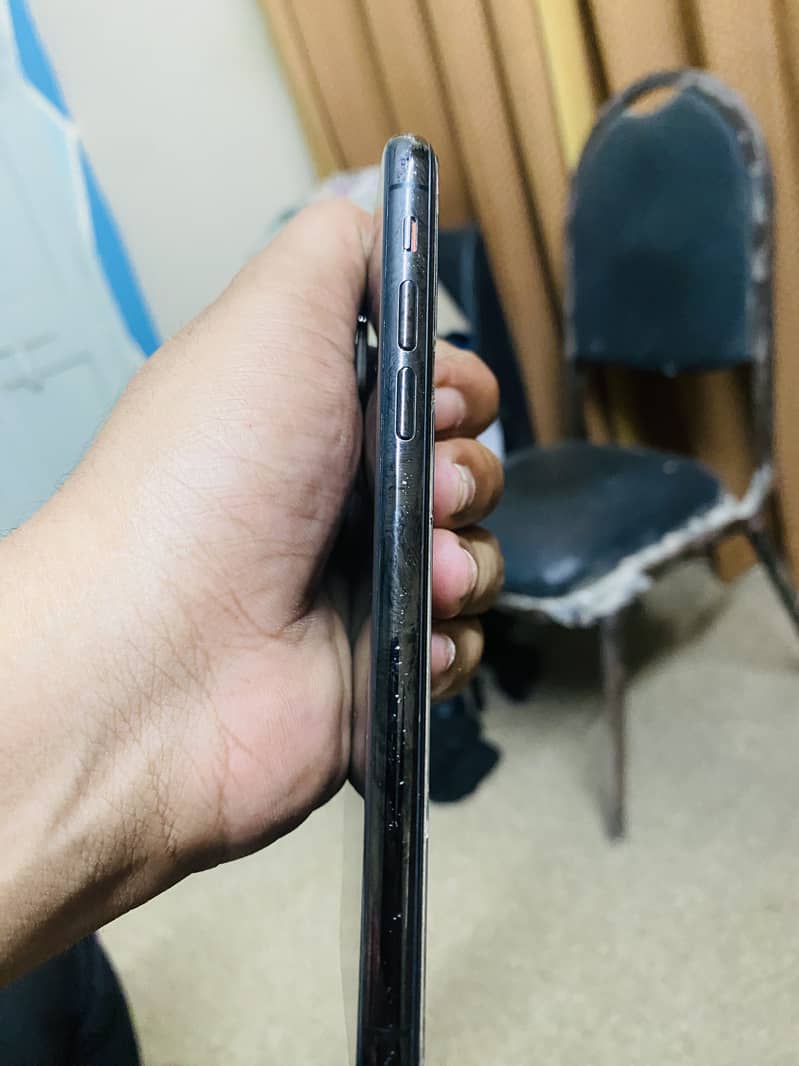 Apple iPhone X 1