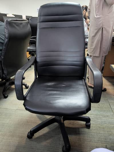Office chair and desk