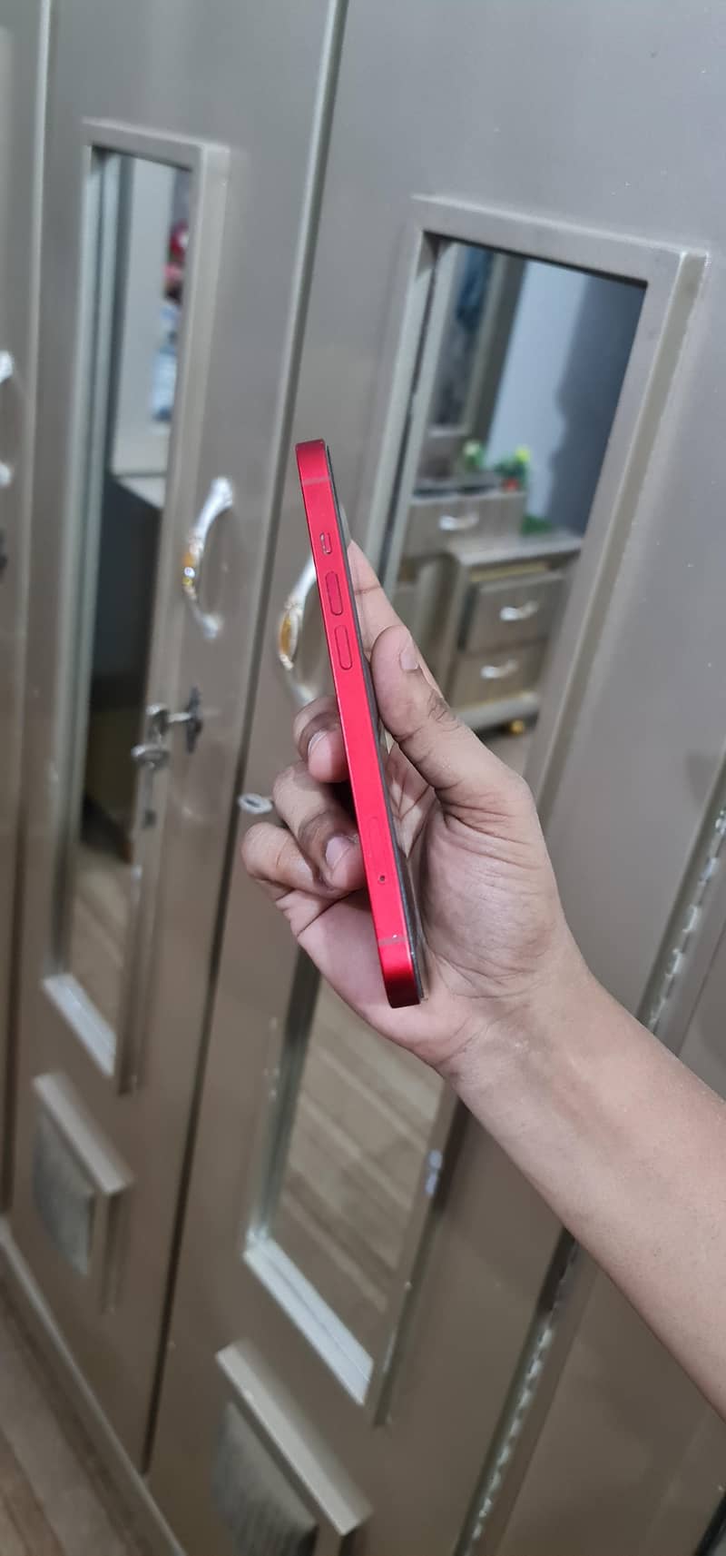 Apple iPhone 13 2