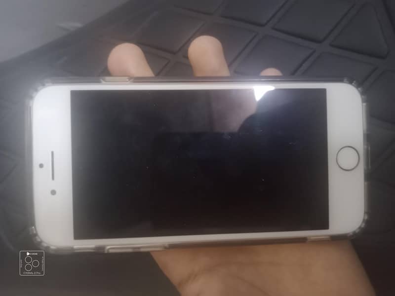 Apple iPhone 7 4