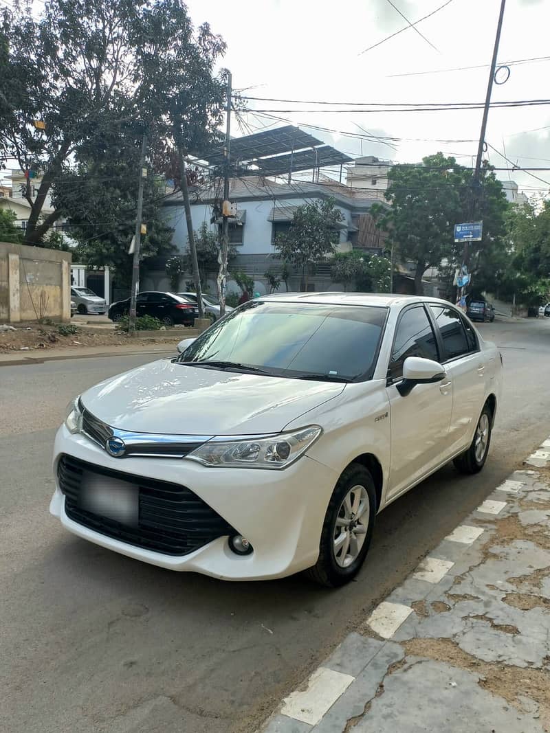Toyota Corolla Axio 2017 10