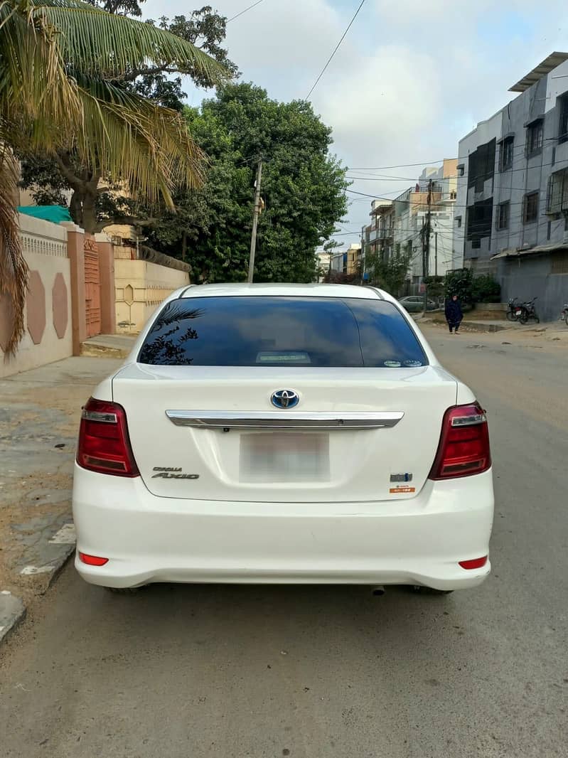Toyota Corolla Axio 2017 11