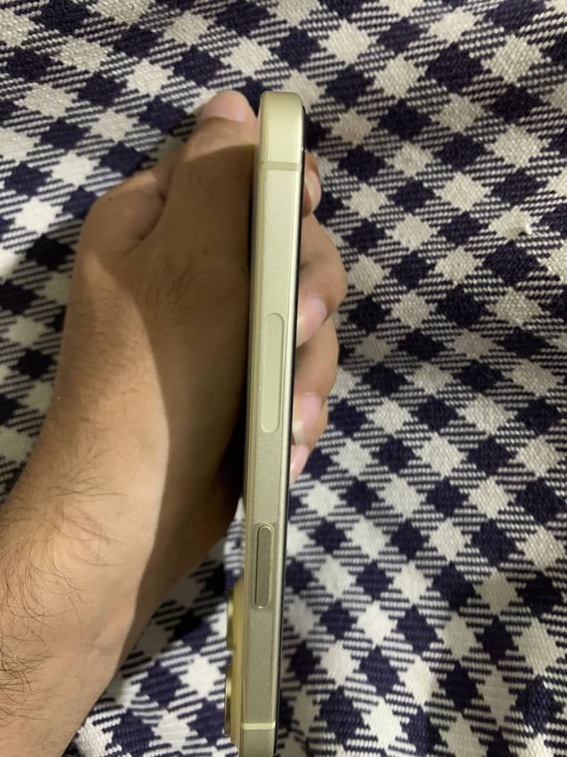 Apple iPhone 15 1
