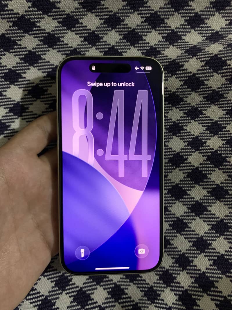 Apple iPhone 15 3