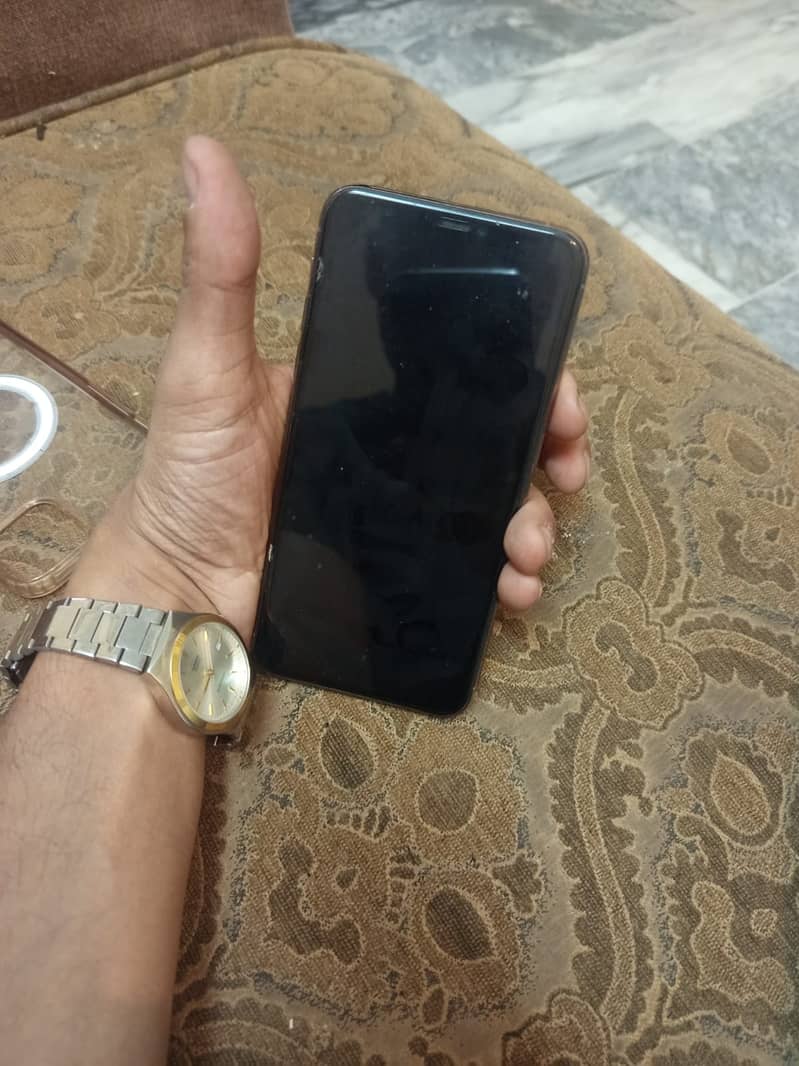 Apple iPhone 11 Pro Max 3