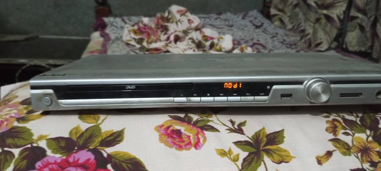 DVD player 6