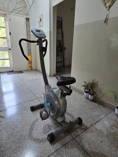 indoor fitness cycle