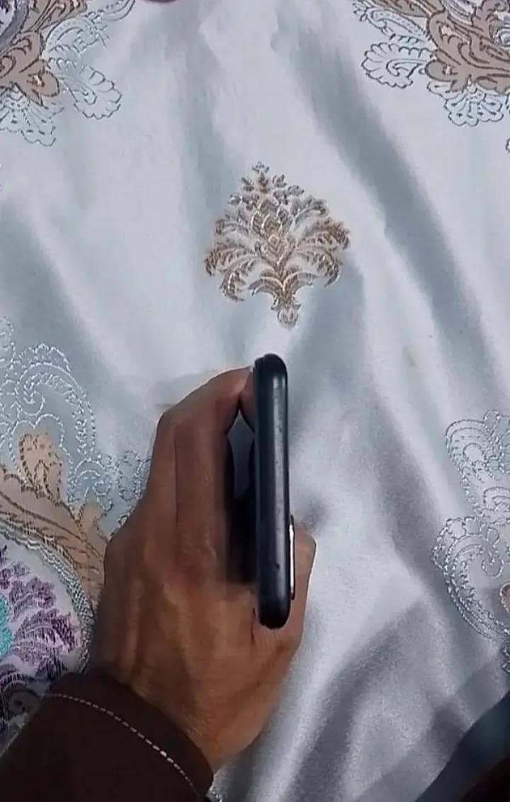 OPPO A76 4