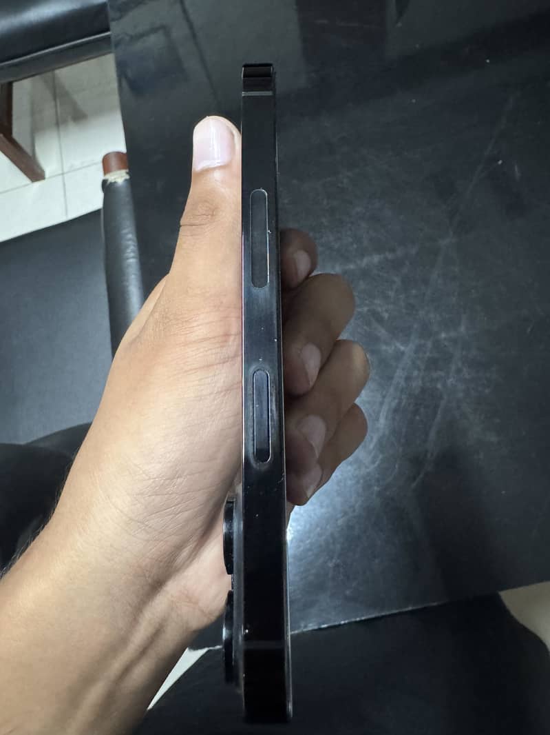 Apple iPhone 14 Pro 3