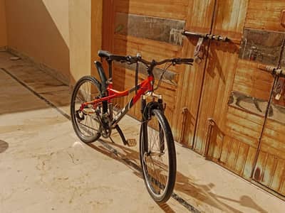 Imported GT Mountain Bike 26” | 11 Gears | V-Brakes | 9/10 Condition