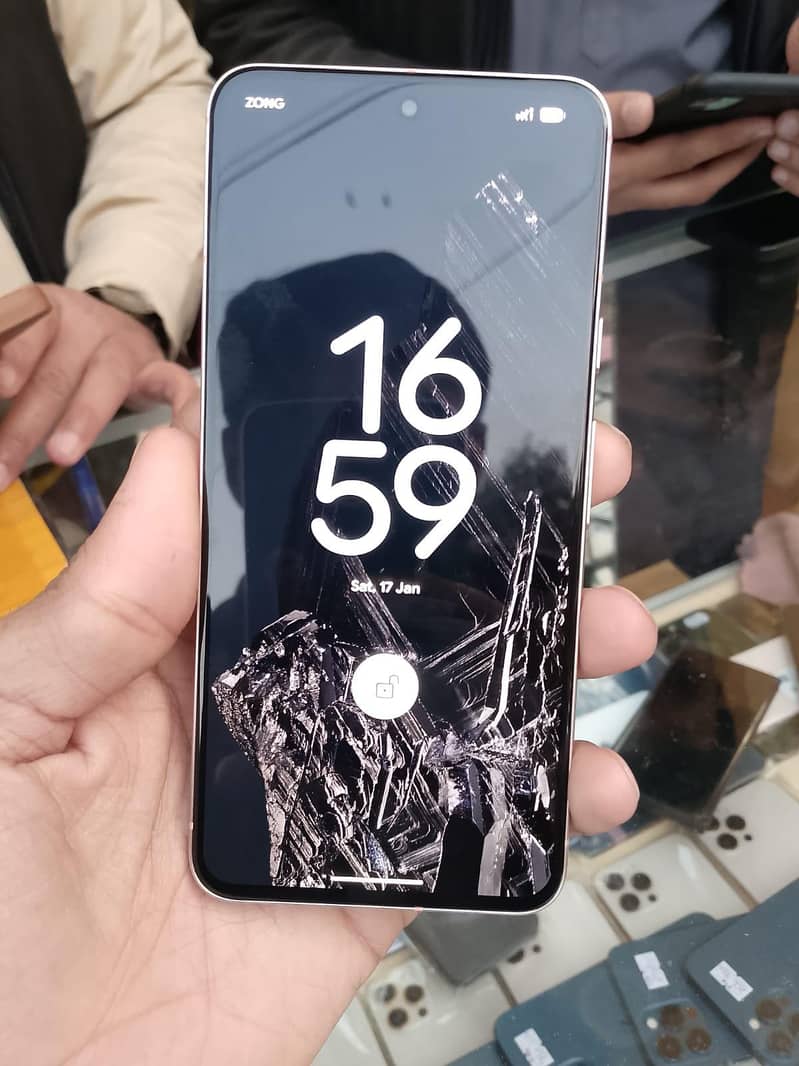 Google Pixel 8 3