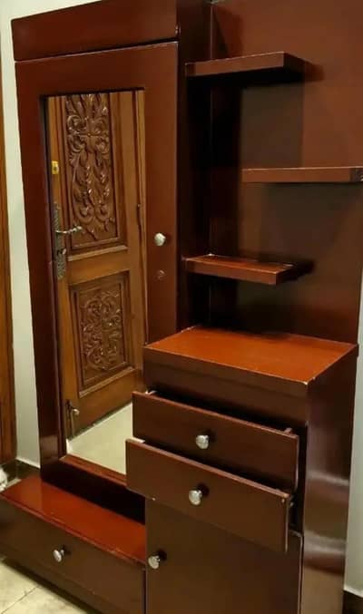 smart dressing table