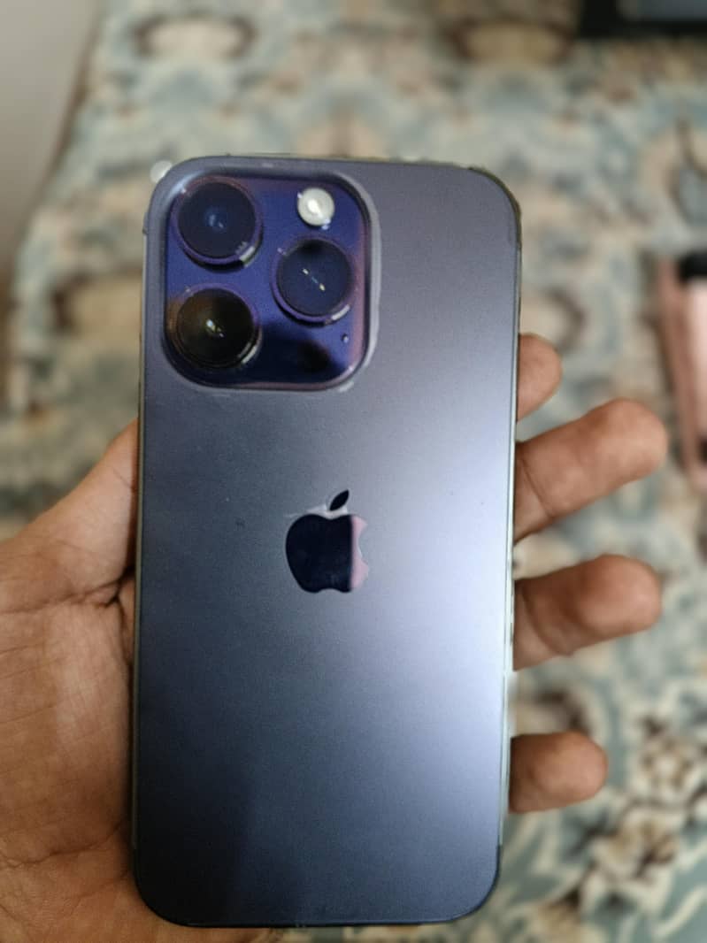 Apple iPhone 14 Pro 2