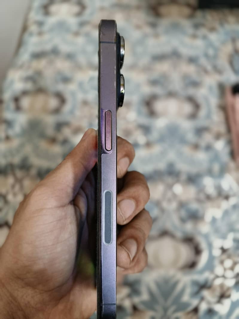 Apple iPhone 14 Pro 3